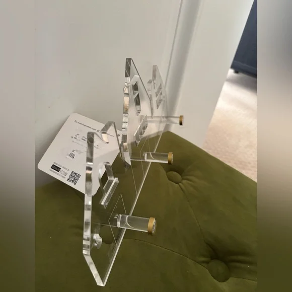 NWT - Two Acrylic Hook Wall Racks - Picture 3 of 11